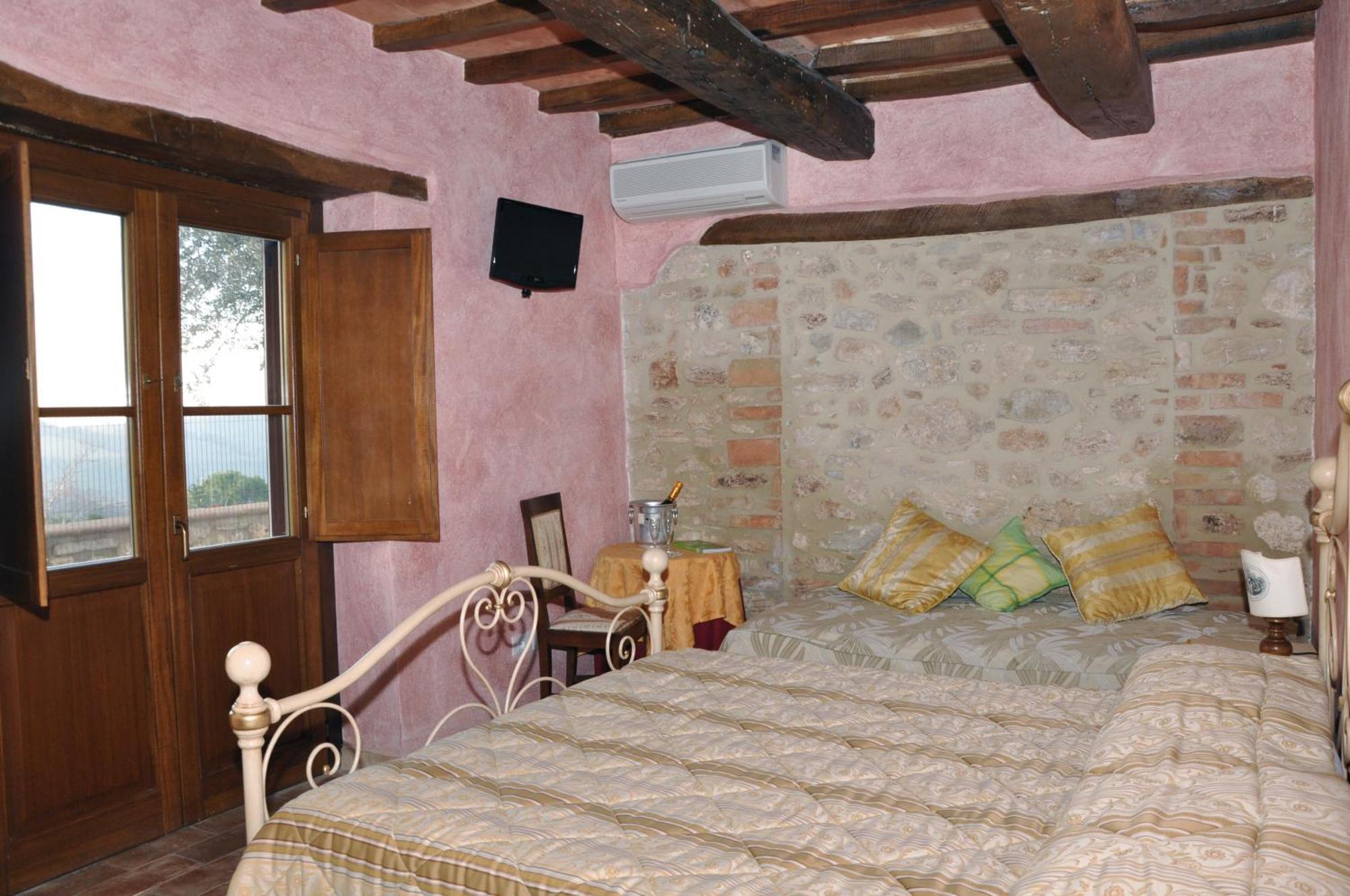Agriturismo La Casella San Terenziano Eksteriør bilde