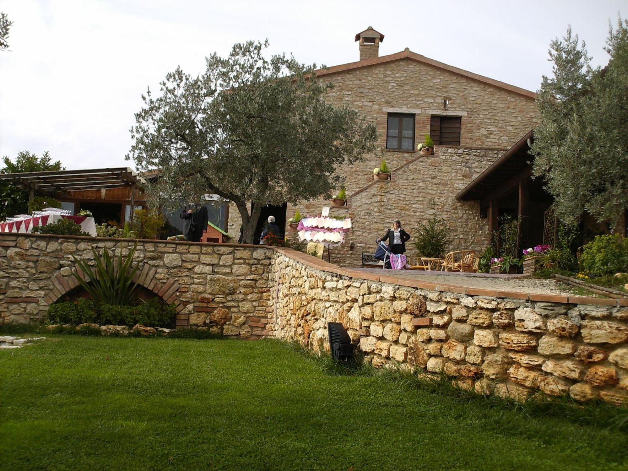 Agriturismo La Casella San Terenziano Eksteriør bilde